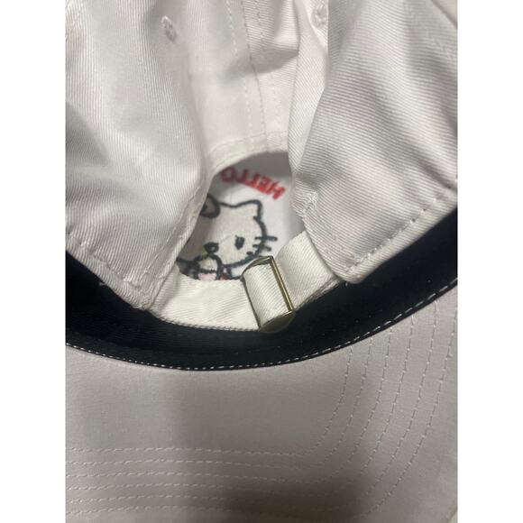 NWT Embroidered Hello Kitty Womens Baseball Cap Adjustable - Picture 5 of 6